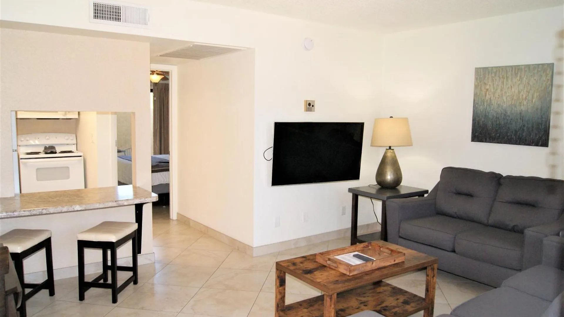 Apartment 103 Fully Furnished 1Br Suite-Prime Location Scottsdale United States