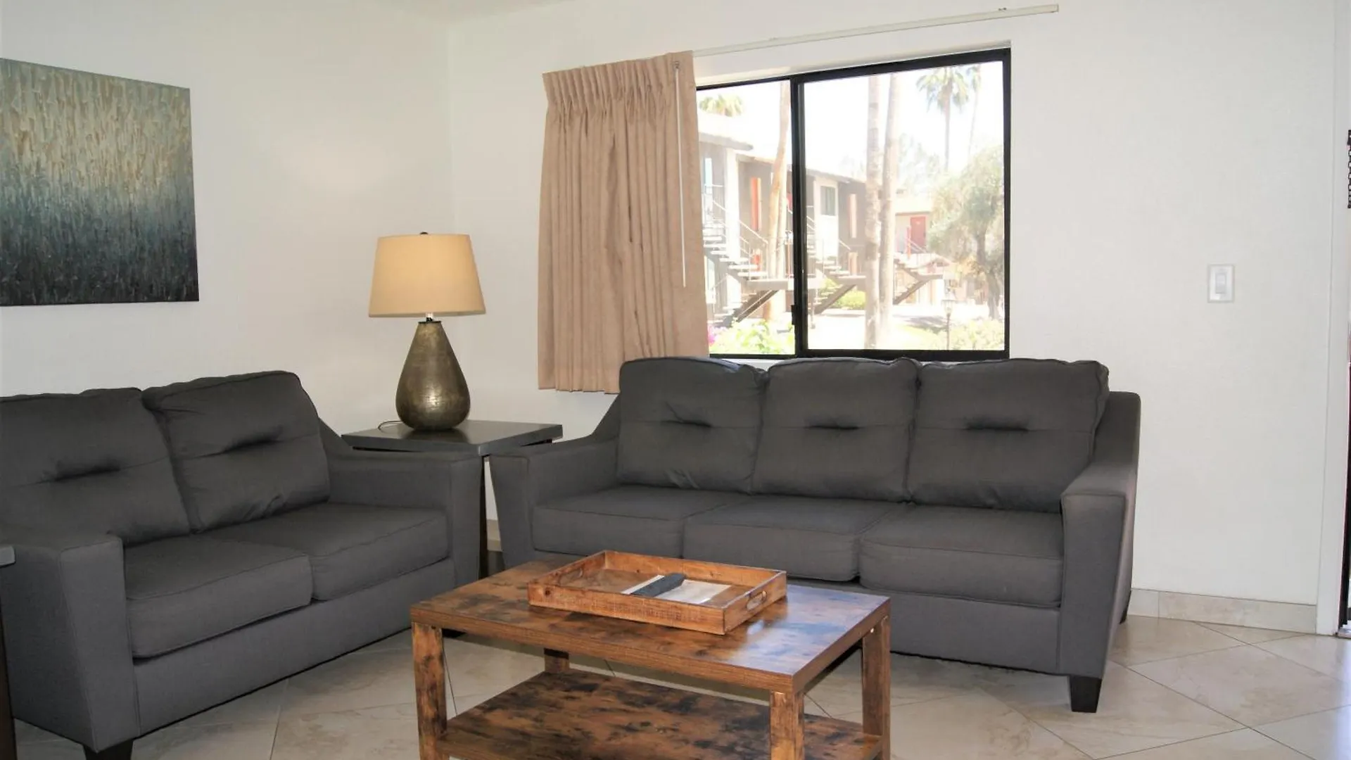 103 Fully Furnished 1Br Suite-Prime Location Scottsdale Daire